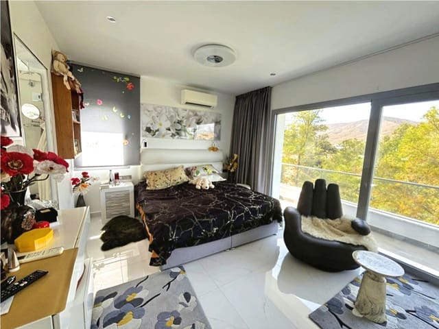 Villa for sale in La Cala de Mijas, Mijas with pool garage - € 1,850,000 (Ref: 10054815)