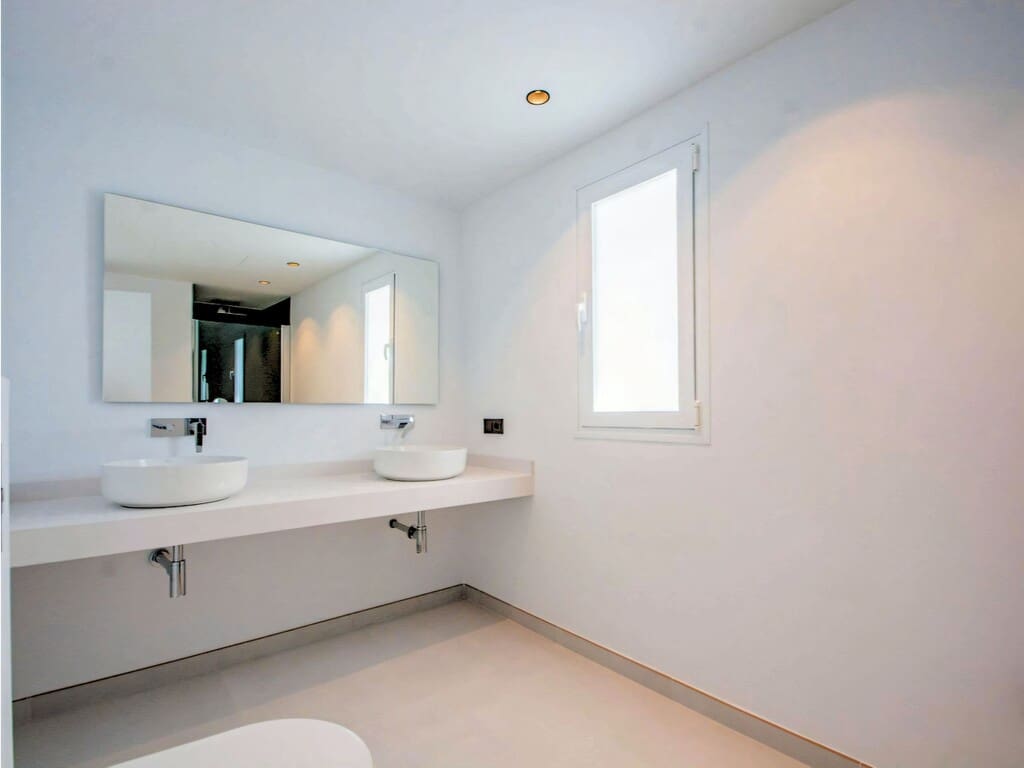 4 slaapkamer Villa te koop in La Mairena met zwembad garage - € 1.980.000 (Ref: 10054816)