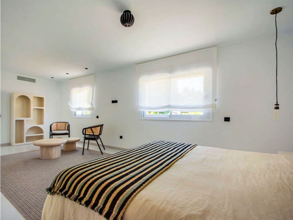 4 slaapkamer Villa te koop in La Mairena met zwembad garage - € 1.980.000 (Ref: 10054816)