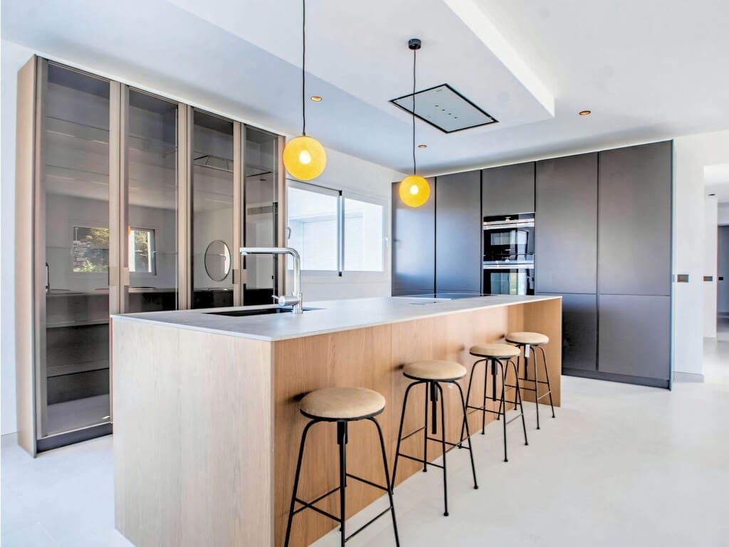 4 slaapkamer Villa te koop in La Mairena met zwembad garage - € 1.980.000 (Ref: 10054816)