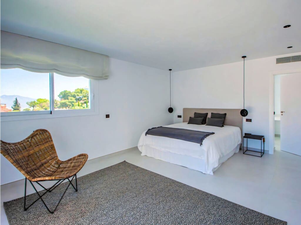 4 slaapkamer Villa te koop in La Mairena met zwembad garage - € 1.980.000 (Ref: 10054816)