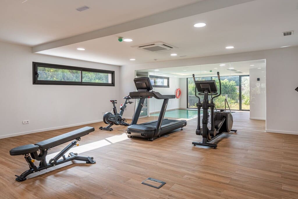 2 Zimmer Apartment zu verkaufen in Fuengirola mit Pool Garage - 599.000 € (Ref: 10061353)
