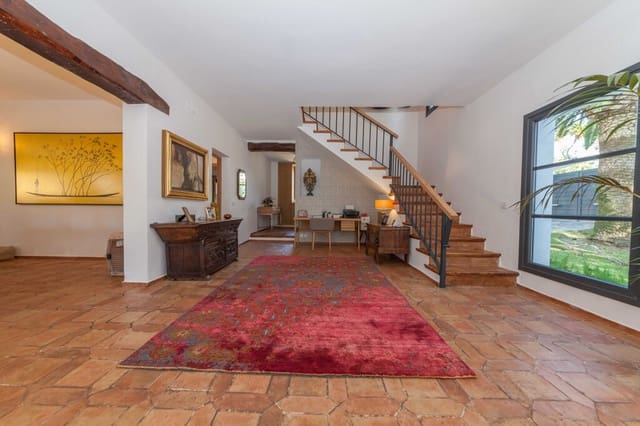 3 soverom Villa til leie i San Pedro de Alcantara, Marbella med svømmebasseng garasje - € 6 500 (Ref: 10063876)