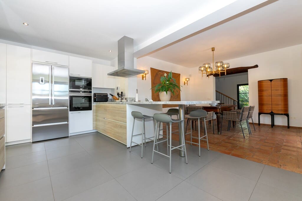 3 slaapkamer Villa te huur in San Pedro de Alcantara met zwembad garage - € 6.500 (Ref: 10063876)