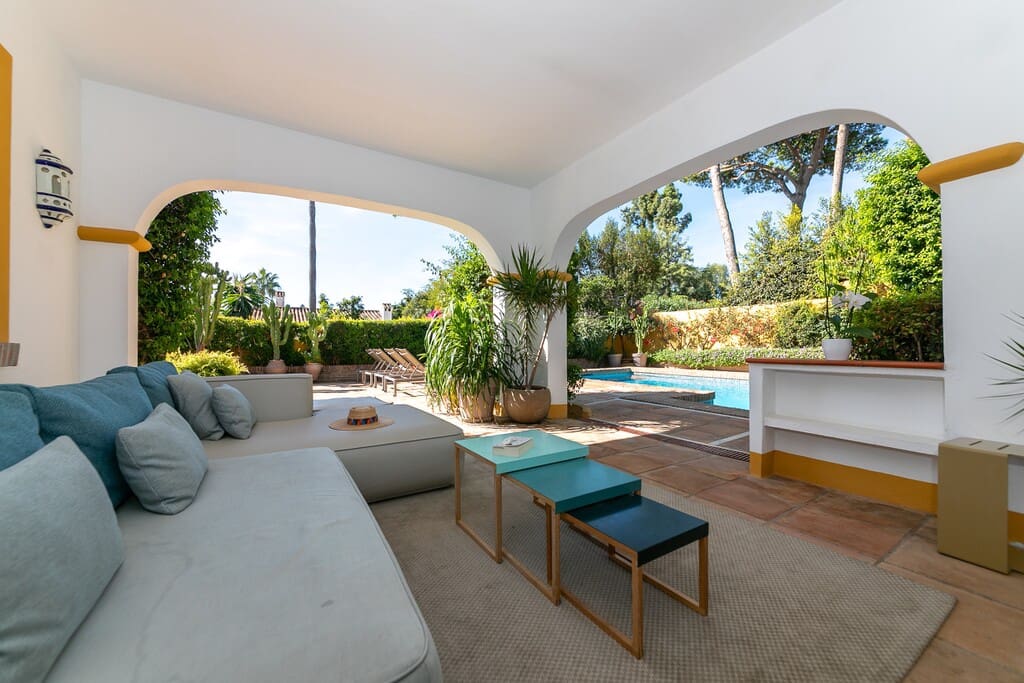 3 slaapkamer Villa te huur in San Pedro de Alcantara met zwembad garage - € 6.500 (Ref: 10063876)