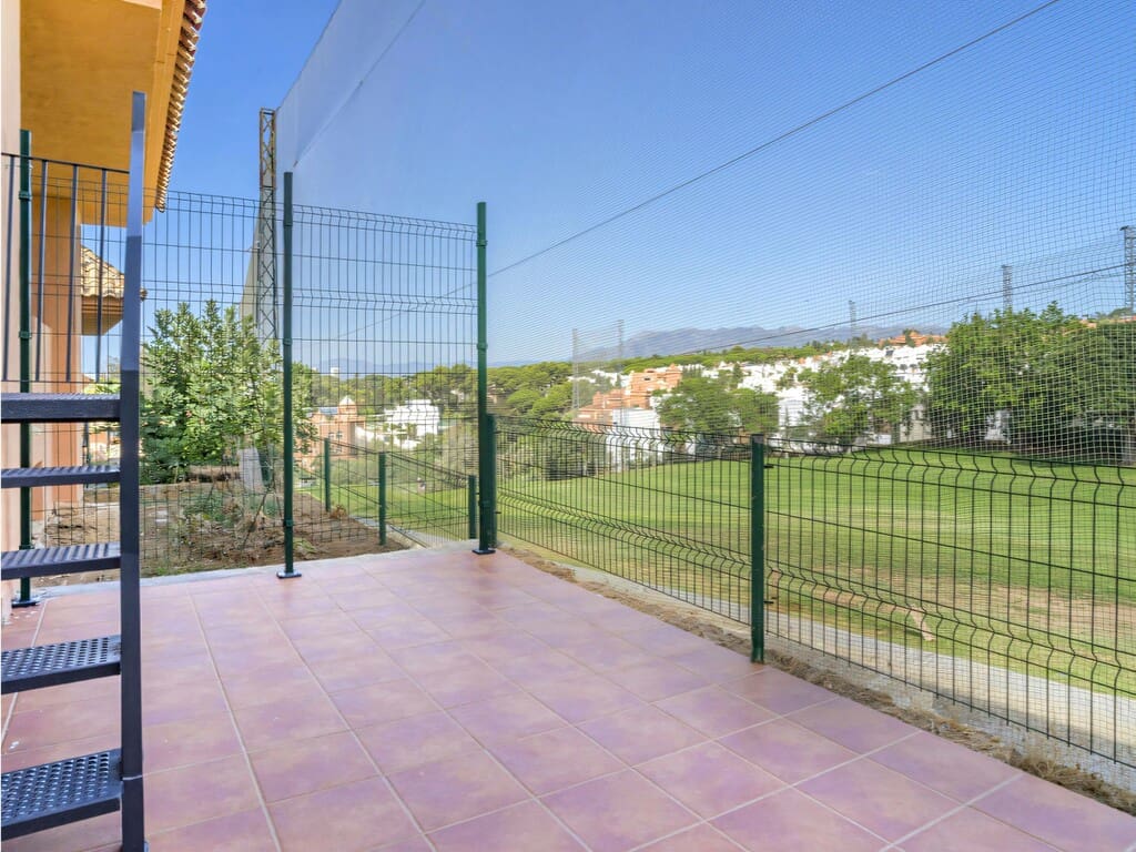 4 soveværelse Byhus til salg i Marbella med swimmingpool garage - € 660.000 (Ref: 10067170)