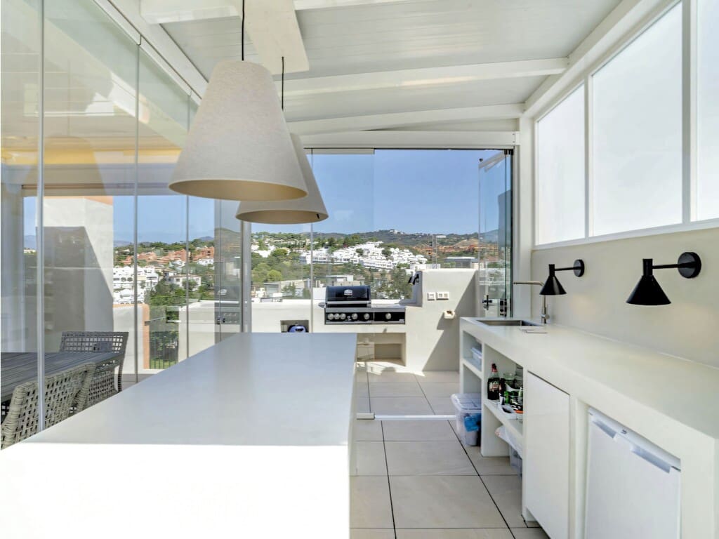 4 soveværelse Byhus til salg i Marbella med swimmingpool garage - € 660.000 (Ref: 10067170)