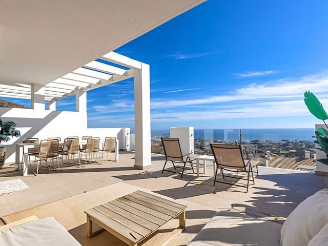3 slaapkamer Penthouse te koop in Benalmádena met zwembad garage - € 680.000 (Ref: 10070396)