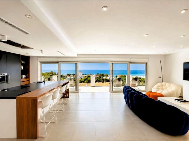 4 bedroom Villa for sale in La Cala de Mijas, Mijas with pool garage - € 2,095,000 (Ref: 10077693)