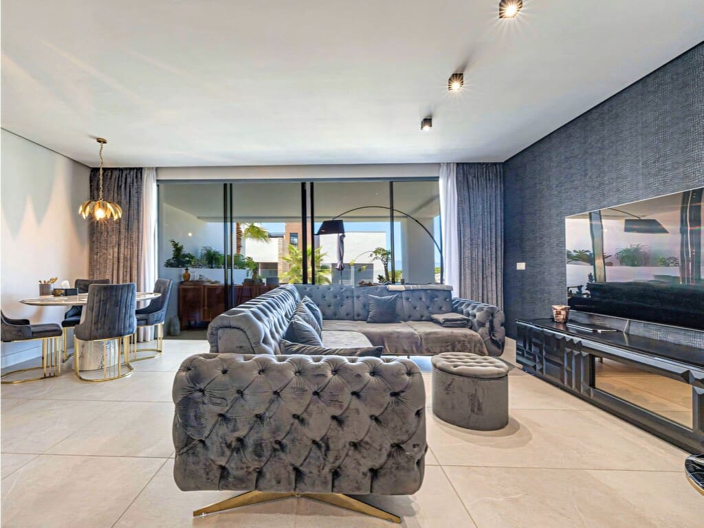 3 Zimmer Apartment zu verkaufen in Marbella mit Pool Garage - 1.350.000 € (Ref: 10077694)