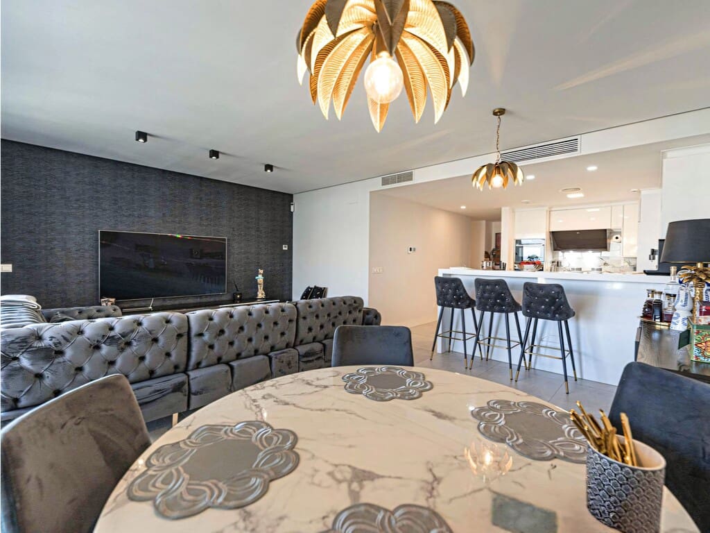 3 Zimmer Apartment zu verkaufen in Marbella mit Pool Garage - 1.350.000 € (Ref: 10077694)