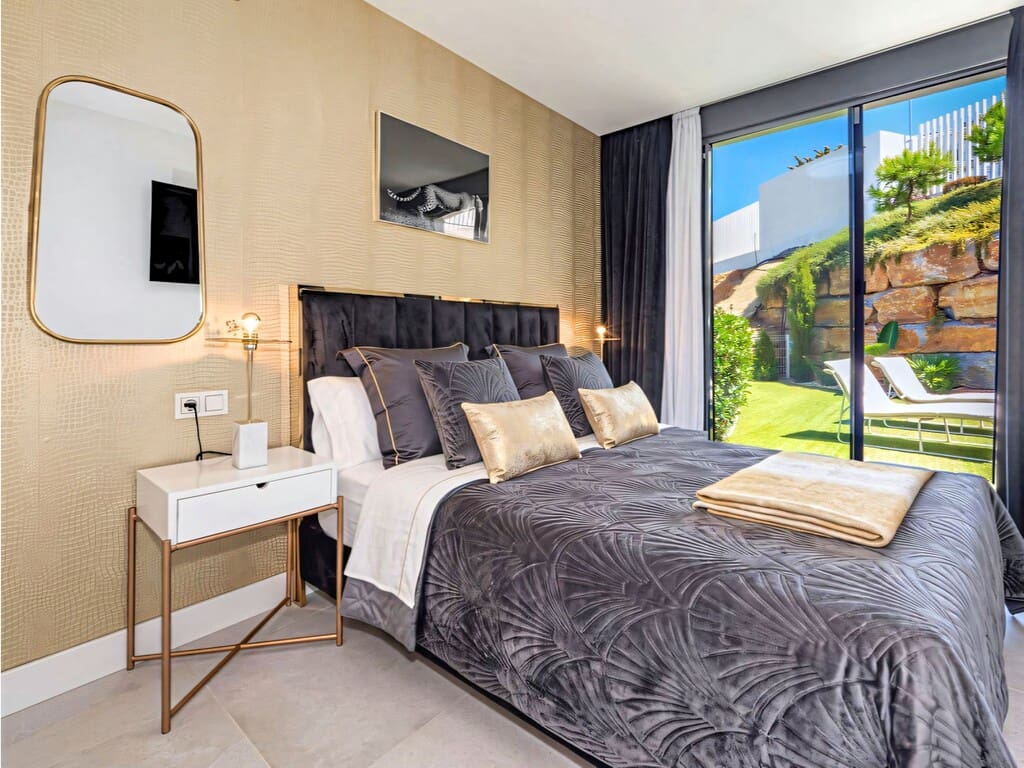 3 Zimmer Apartment zu verkaufen in Marbella mit Pool Garage - 1.350.000 € (Ref: 10077694)