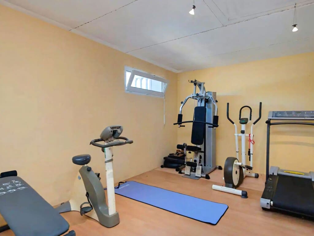 4 soverom Villa til salgs i Alhaurin de la Torre med svømmebasseng garasje - € 895 000 (Ref: 10085569)