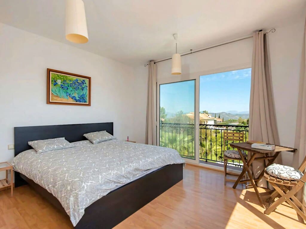 4 soverom Villa til salgs i Alhaurin de la Torre med svømmebasseng garasje - € 895 000 (Ref: 10085569)