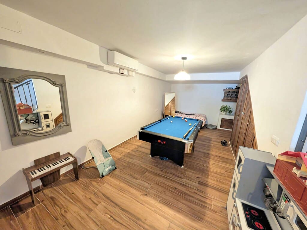 3 quarto Casa em Banda para venda em Riviera del Sol com piscina - 415 000 € (Ref: 10085570)