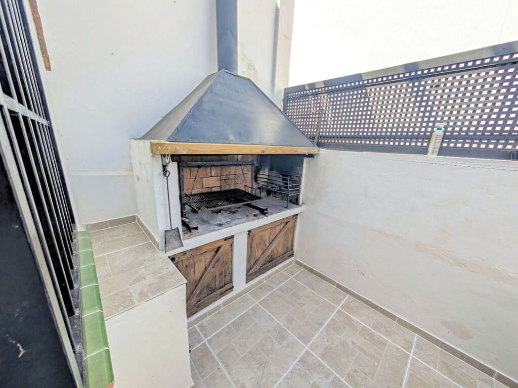 3 quarto Casa em Banda para venda em Riviera del Sol com piscina - 415 000 € (Ref: 10085570)