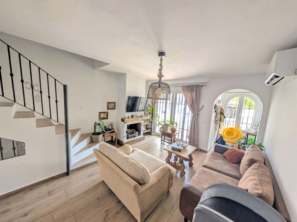 3 quarto Casa em Banda para venda em Riviera del Sol com piscina - 415 000 € (Ref: 10085570)