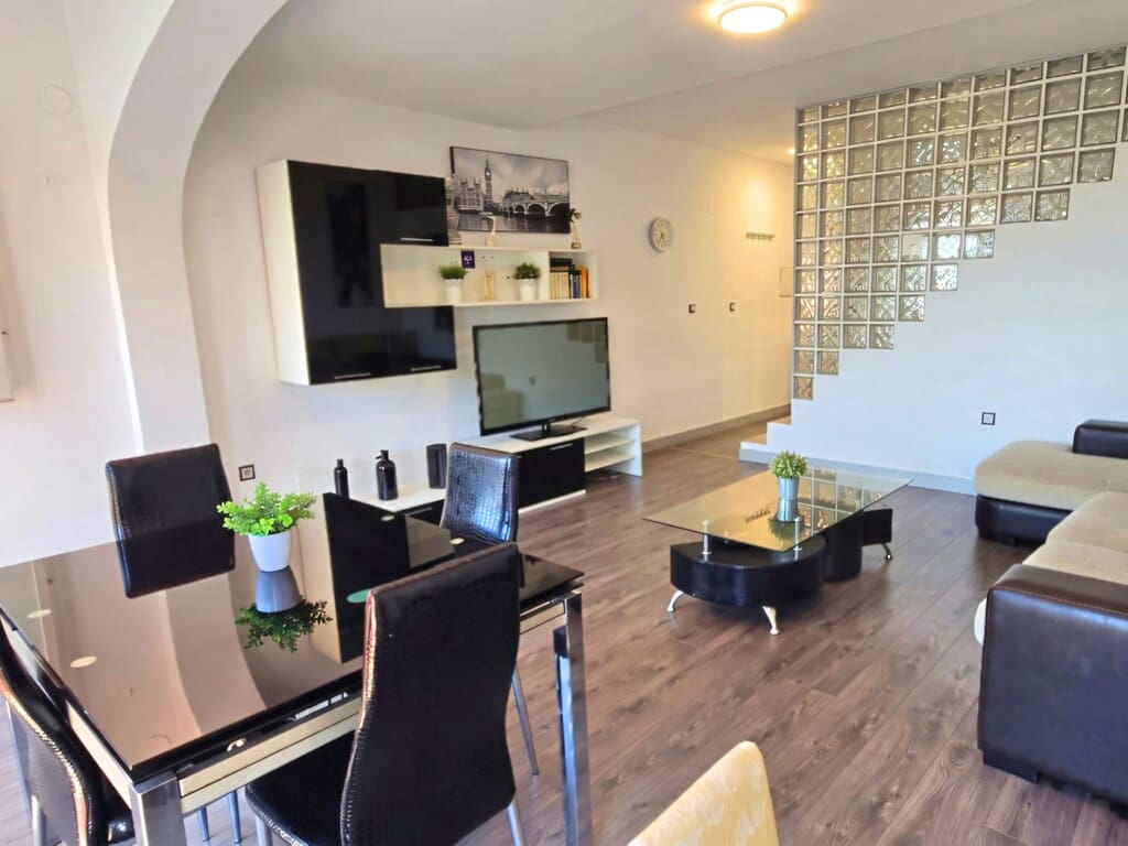 3 makuuhuone Kattohuoneisto myytävänä paikassa Torremolinos mukana uima-altaan 
autotalli - 385 000 € (Ref: 10088942)