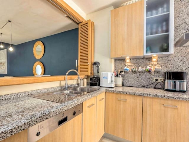 3 soverom Hus til salgs i La Cala de Mijas, Mijas med svømmebasseng garasje - € 495 000 (Ref: 10090132)