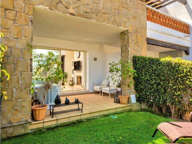 3 soverom Hus til salgs i La Cala de Mijas, Mijas med svømmebasseng garasje - € 495 000 (Ref: 10090132)