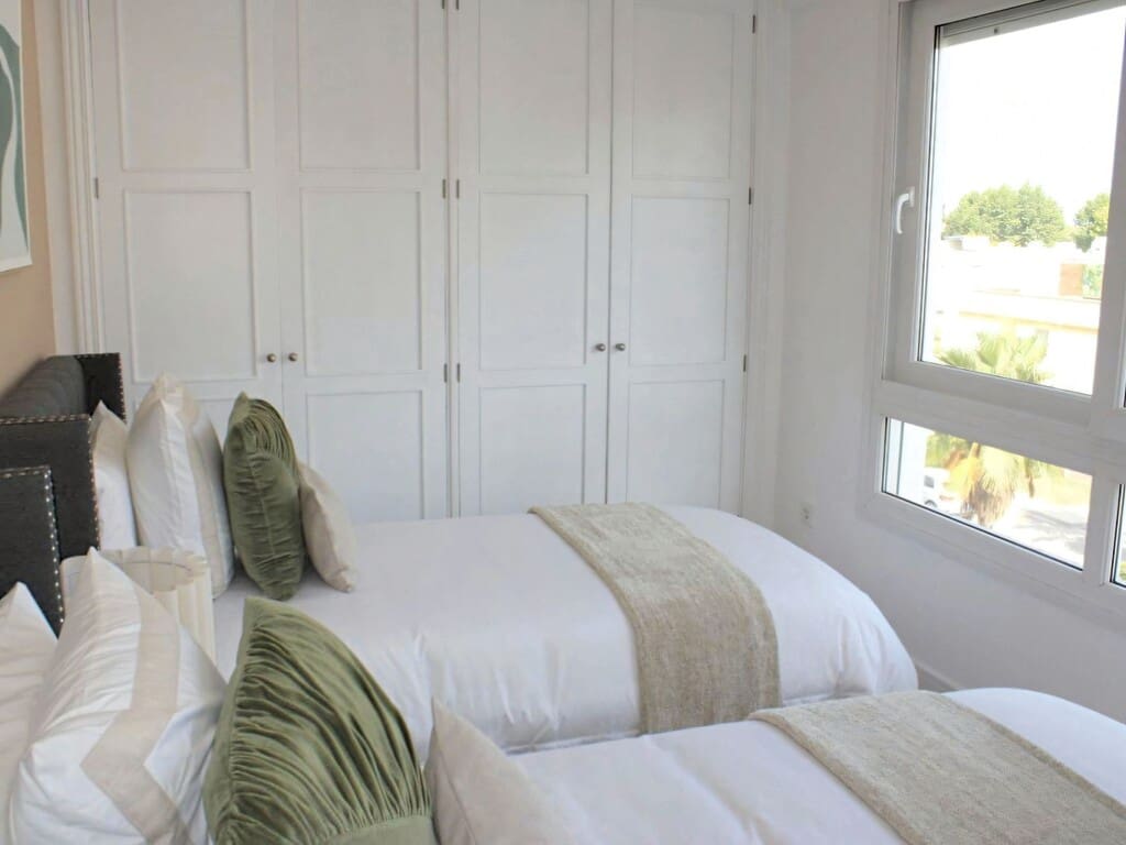 2 chambre Appartement à vendre à Golden Mile avec piscine garage - 1 285 000 € (Ref: 10094268)