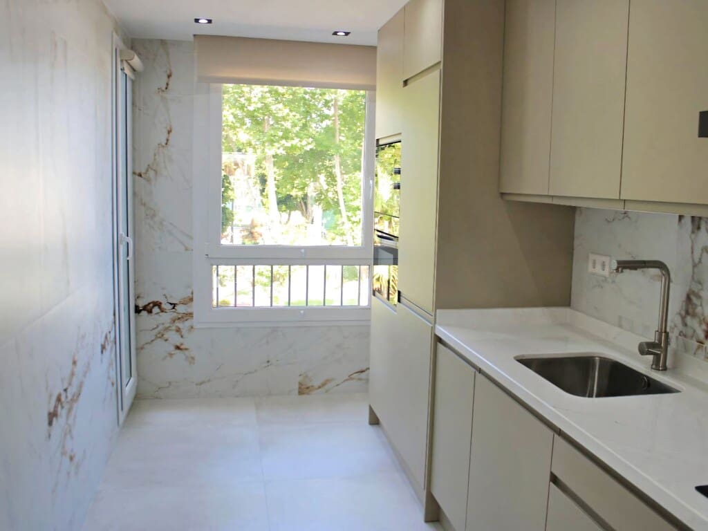 2 chambre Appartement à vendre à Golden Mile avec piscine garage - 1 285 000 € (Ref: 10094268)
