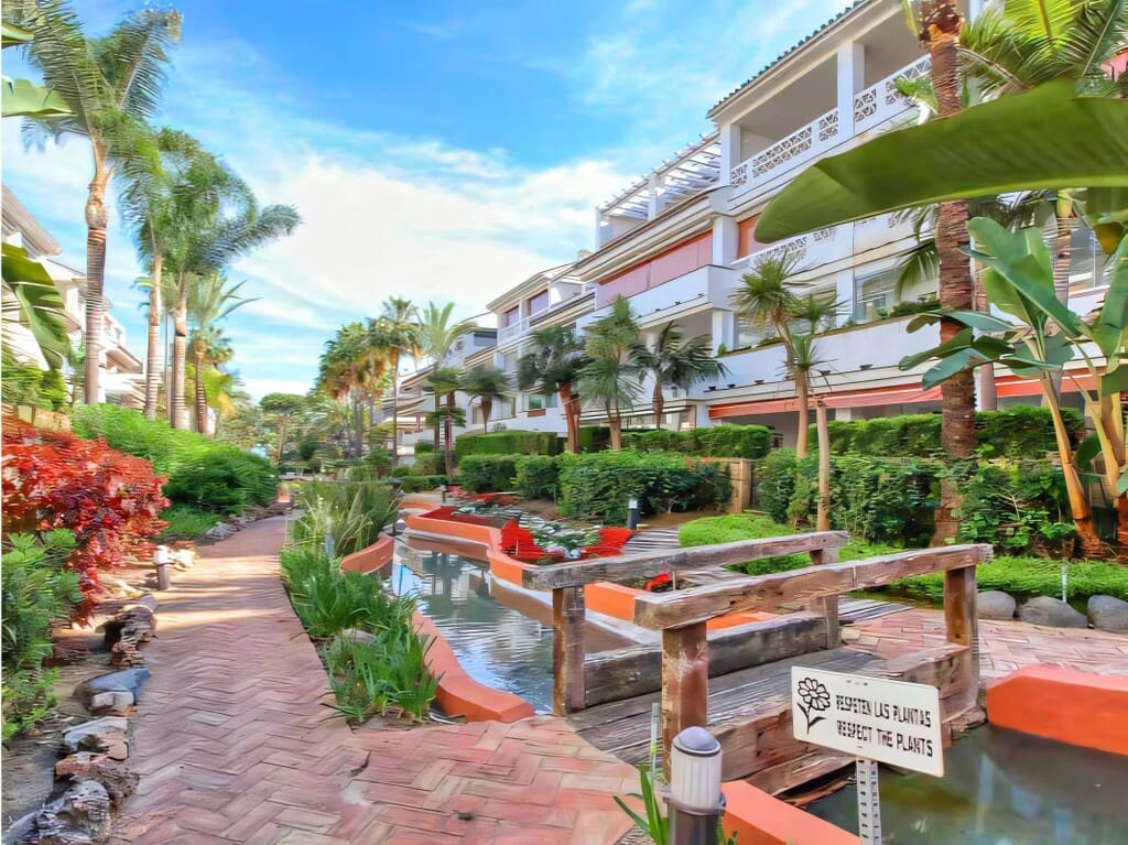 2 chambre Appartement à vendre à Golden Mile avec piscine garage - 1 285 000 € (Ref: 10094268)