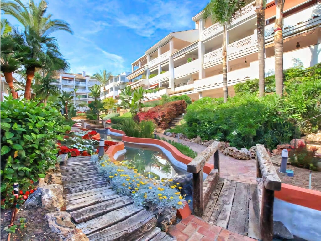 2 chambre Appartement à vendre à Golden Mile avec piscine garage - 1 285 000 € (Ref: 10094268)