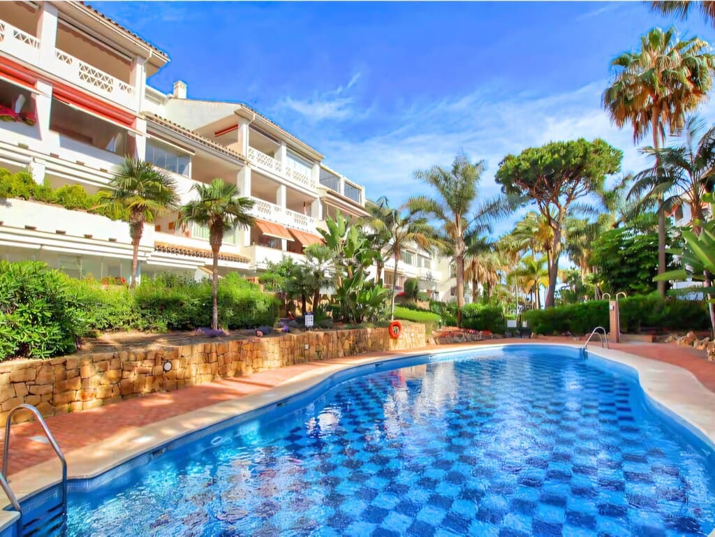 2 chambre Appartement à vendre à Golden Mile avec piscine garage - 1 285 000 € (Ref: 10094268)