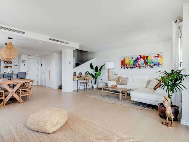 3 soverom Hus til salgs i Mijas med svømmebasseng garasje - € 850 000 (Ref: 10094269)