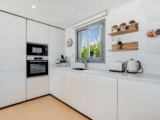 3 soverom Hus til salgs i Mijas med svømmebasseng garasje - € 850 000 (Ref: 10094269)