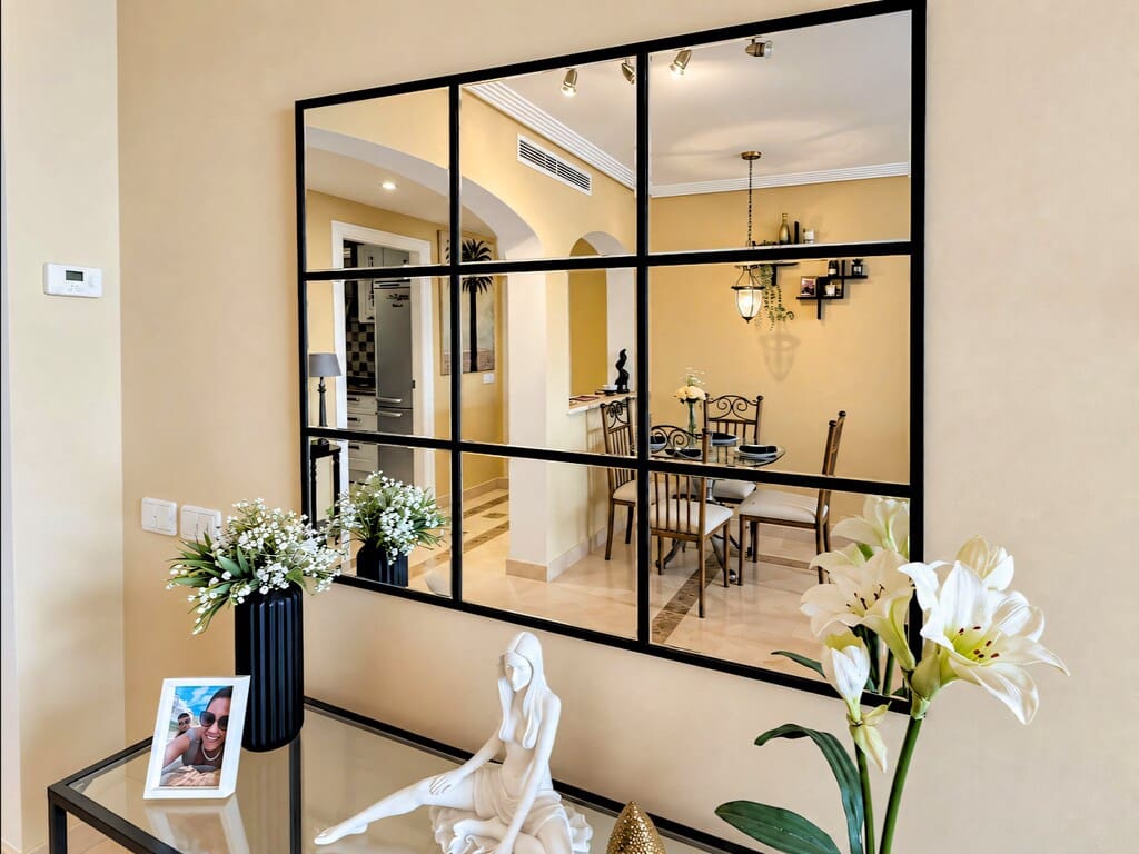 2 soverom Leilighet til salgs i Los Arqueros med svømmebasseng garasje - € 475 000 (Ref: 10094271)