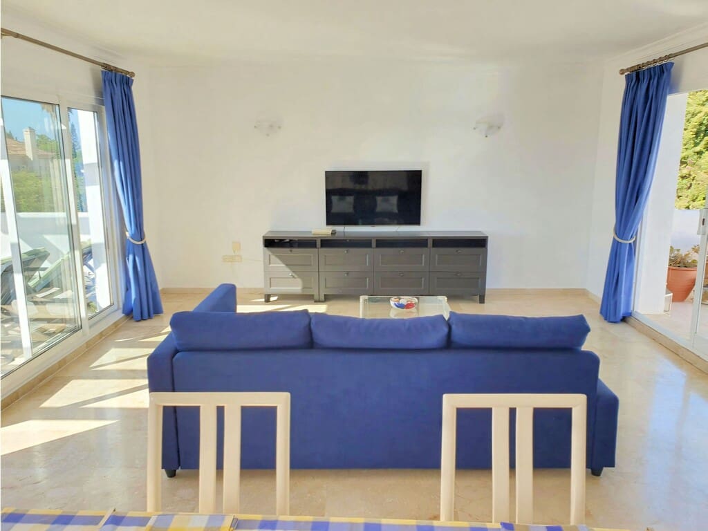 2 soverom Penthouse til salgs i El Paraiso med svømmebasseng garasje - € 495 000 (Ref: 10097649)