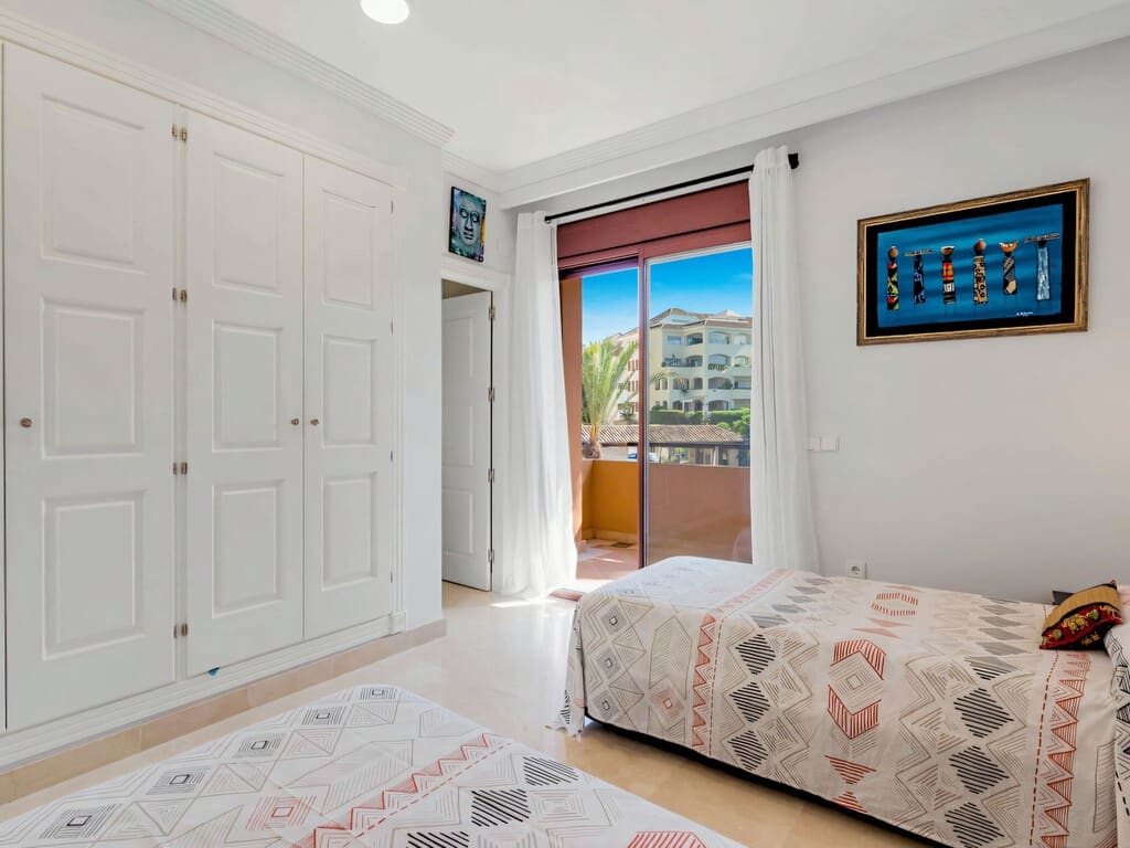 3 soveværelse Lejlighed til salg i Los Monteros med swimmingpool garage - € 1.200.000 (Ref: 10099731)