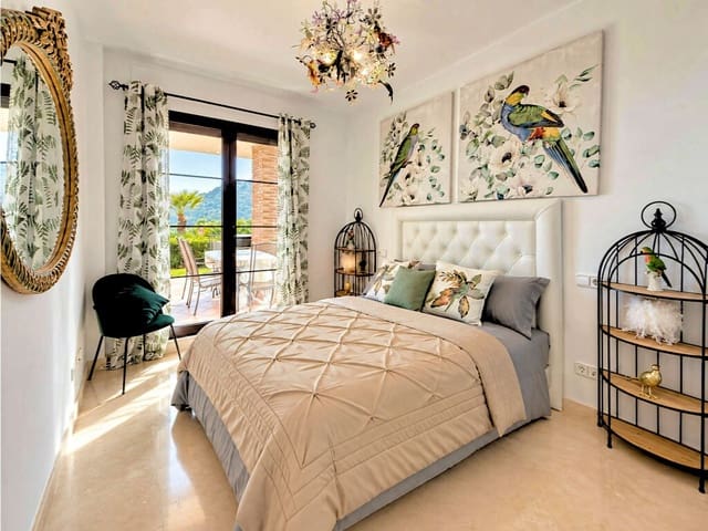 Apartamento de 3 habitaciones en Los Arqueros, Benahavís en venta con piscina garaje - 585.000 € (Ref: 10099732)