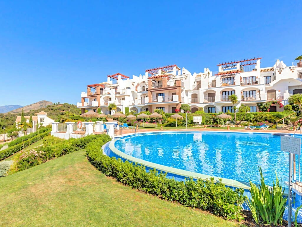 Apartamento de 3 habitaciones en Los Arqueros en venta con piscina garaje - 585.000 € (Ref: 10099732)