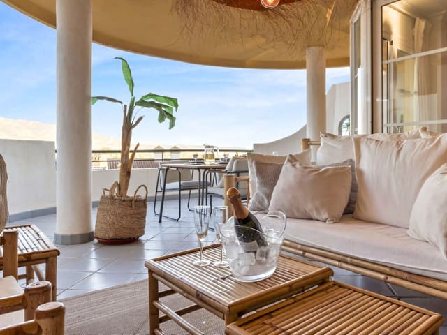 Apartamento de 2 habitaciones en Nueva Andalucia, Marbella en venta con piscina garaje - 545.000 € (Ref: 10099734)