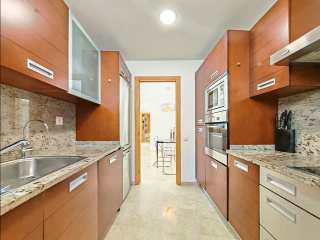 3 bedroom Apartment for sale in Los Monteros, Marbella with pool garage - € 515,000 (Ref: 10101865)