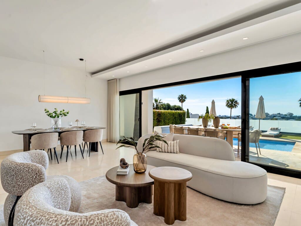 5 quarto Moradia para venda em Benahavis com piscina garagem - 2 595 000 € (Ref: 10109001)