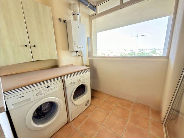 2 soverom Leilighet til salgs i Mijas Costa, Mijas med svømmebasseng garasje - € 410 000 (Ref: 10111508)
