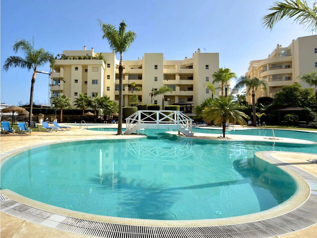 2 soverom Leilighet til salgs i Mijas Costa med svømmebasseng garasje - € 410 000 (Ref: 10111508)