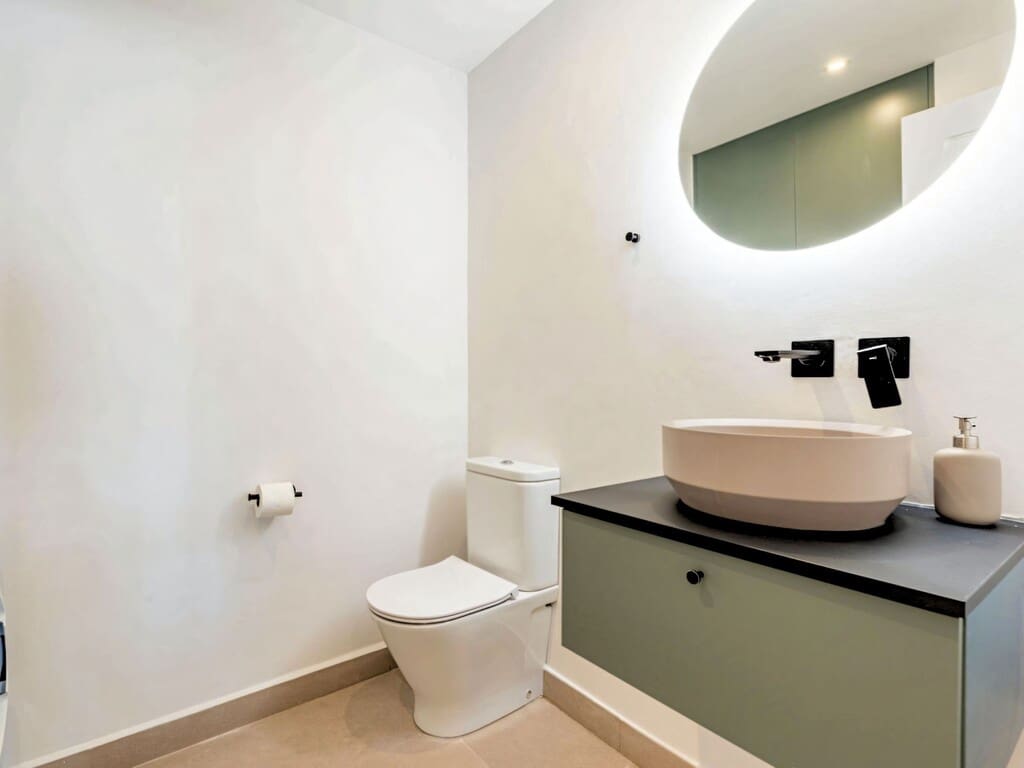 Apartamento de 3 habitaciones en Nueva Andalucia en venta con piscina garaje - 649.000 € (Ref: 10115438)