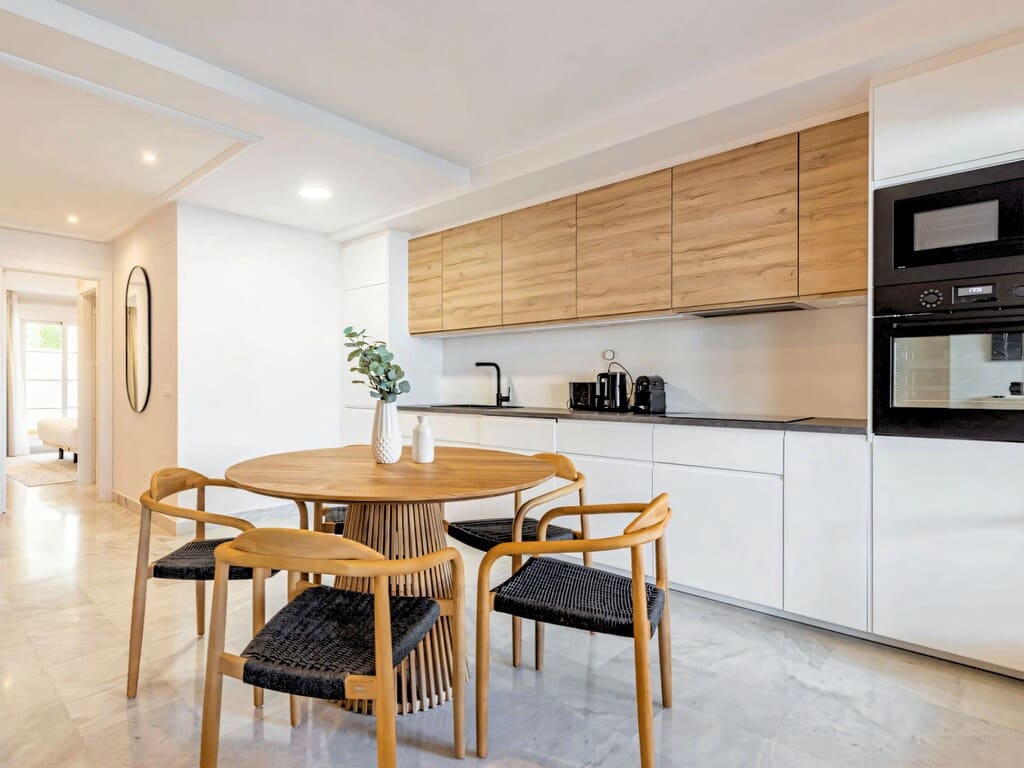 Apartamento de 3 habitaciones en Nueva Andalucia en venta con piscina garaje - 649.000 € (Ref: 10115438)