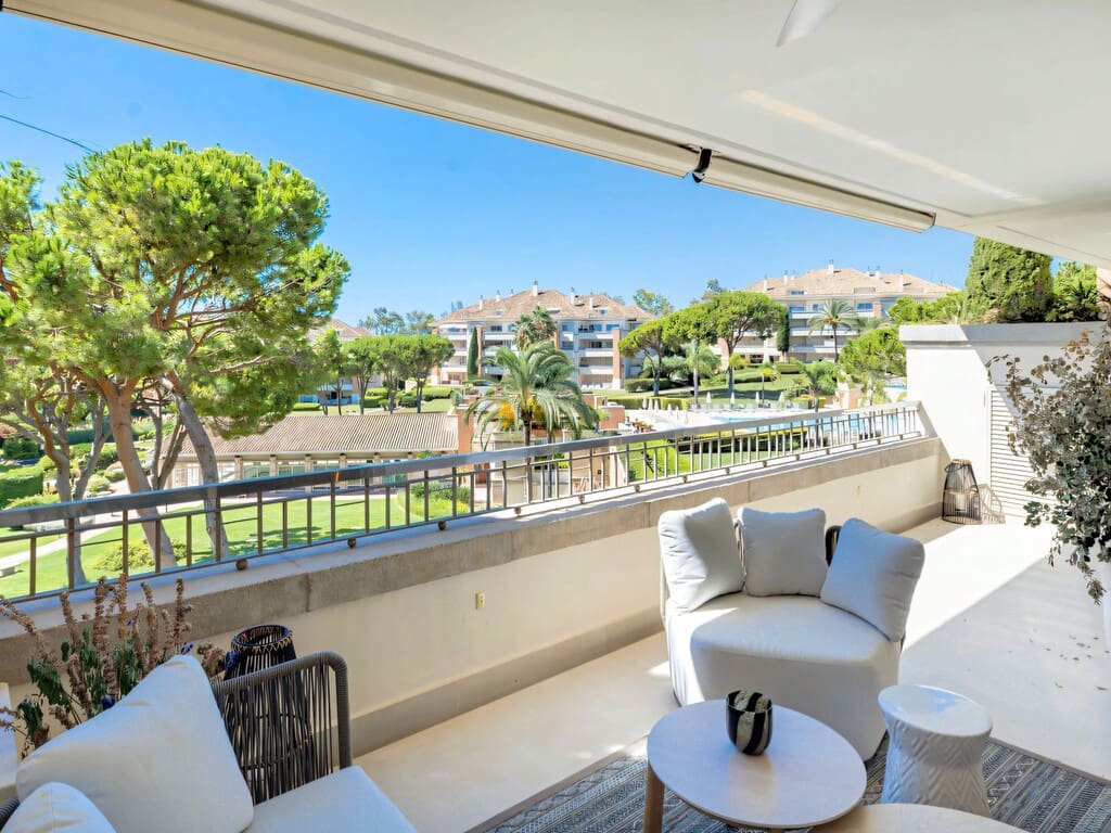 3 soveværelse Lejlighed til salg i Golden Mile med swimmingpool garage - € 3.200.000 (Ref: 10115439)