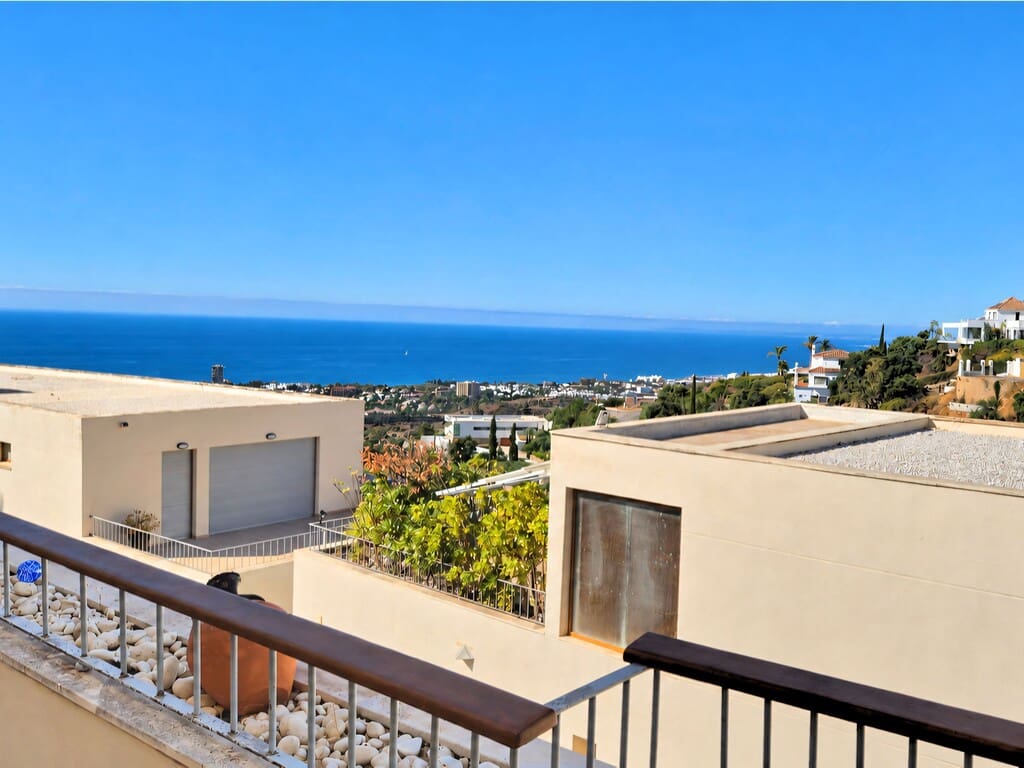 3 chambre Appartement à vendre à Los Monteros avec piscine garage - 495 000 € (Ref: 10115440)