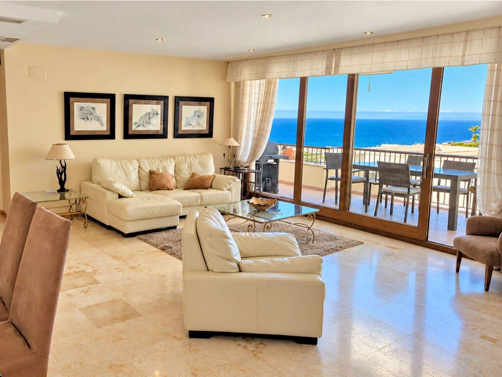 3 chambre Appartement à vendre à Los Monteros avec piscine garage - 495 000 € (Ref: 10115440)