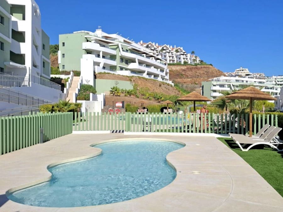 2 sovrum Takvåning till salu i La Cala de Mijas med pool garage - 695 000 € (Ref: 10115442)