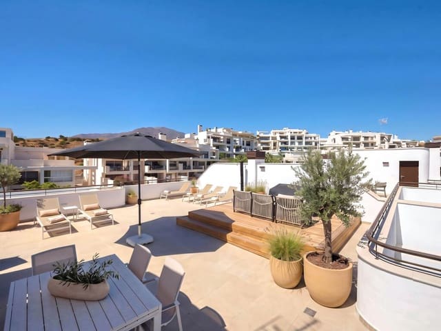 3 camera da letto Attico in vendita in Estepona con piscina garage - 980.000 € (Rif: 10118833)