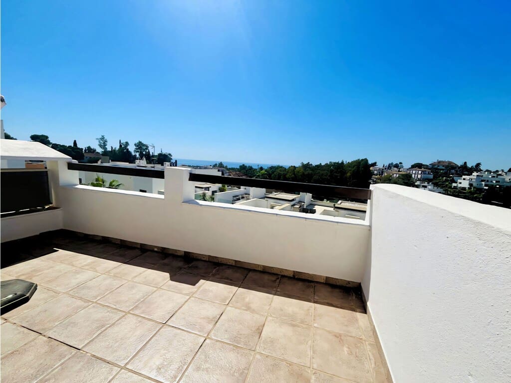 Casa de 3 habitaciones en Golden Mile en venta con piscina garaje - 1.450.000 € (Ref: 10118836)