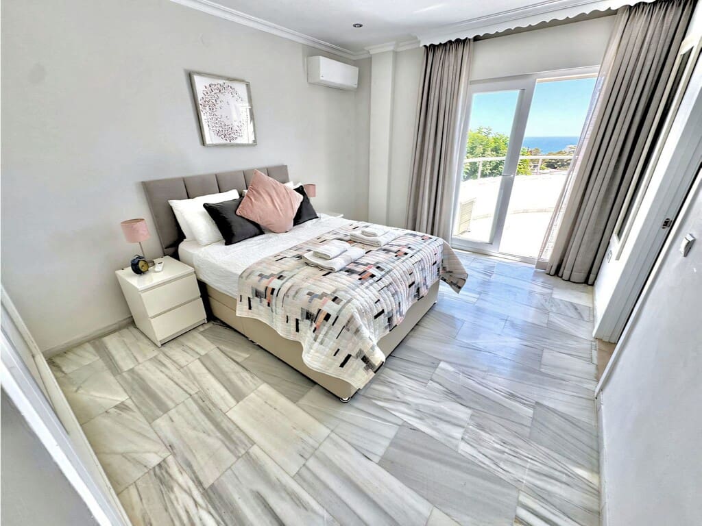 5 Zimmer Villa zu verkaufen in Torrenueva mit Pool Garage - 1.595.000 € (Ref: 10123516)